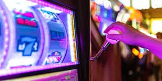 Tampilan permainan kasino live dealer di mawar183